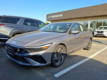 Used 2025 Hyundai Elantra SEL