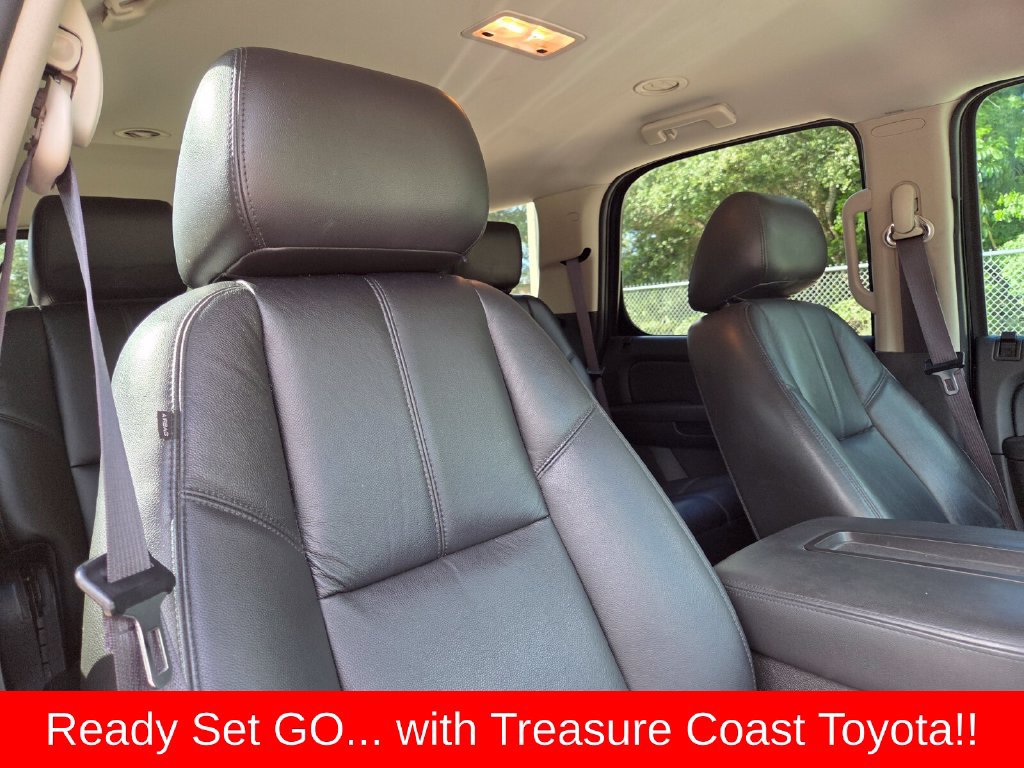 Used 2013 Chevrolet Tahoe LT RWD image 16