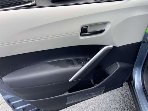 New 2026 Toyota Corolla Cross LE FWD image 18