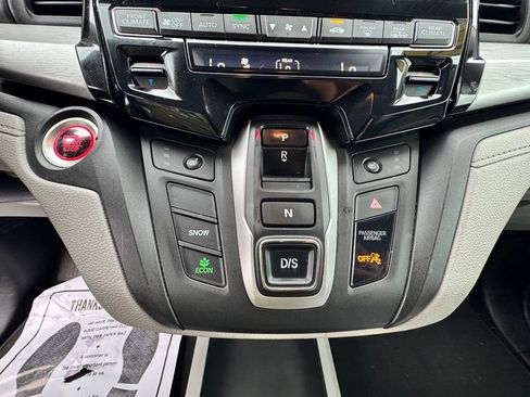 Used 2019 Honda Odyssey EX image 12