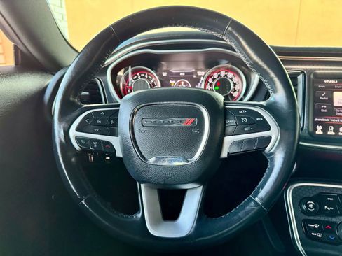 Used 2015 Dodge Challenger SXT Plus image 23