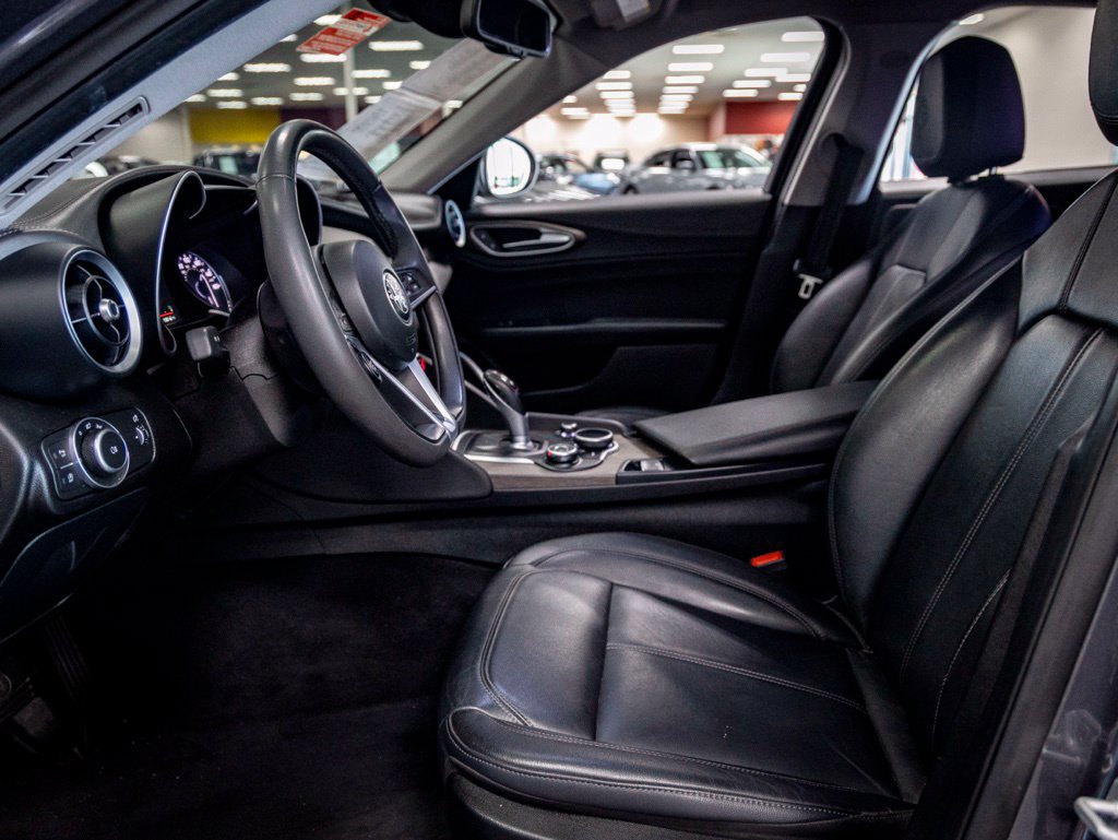 Used 2018 Alfa Romeo Giulia Ti w/ TI Leather Package RWD image 17