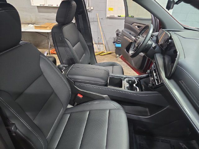 New 2026 Chevrolet Traverse LT w/ Midnight/Sport Edition FWD image 13