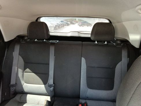 Used 2023 Chevrolet TrailBlazer LS FWD image 17
