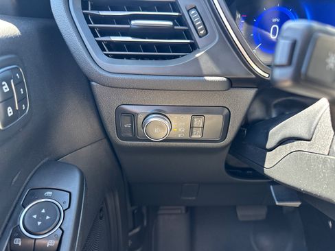 Used 2020 Ford Escape Titanium AWD/4WD image 19