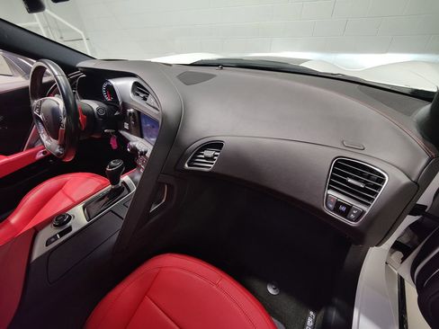 Used 2017 Chevrolet Corvette Grand Sport image 13