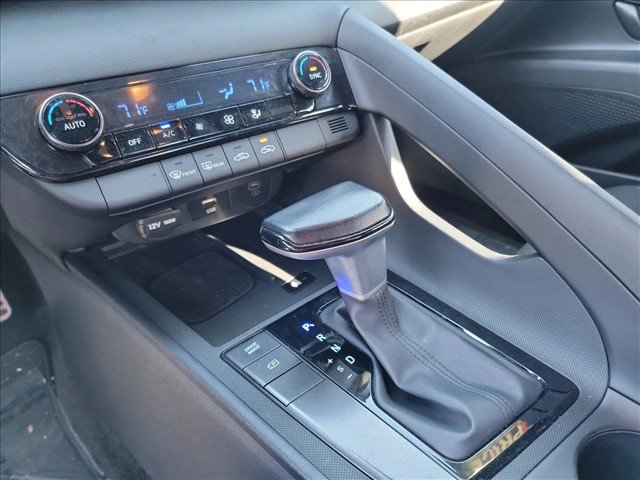 Used 2025 Hyundai Elantra Sport w/ Cargo Package FWD image 12