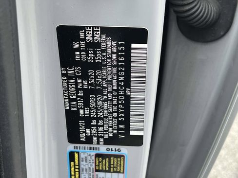 Used 2022 Kia Telluride SX w/ SX Prestige Package image 19