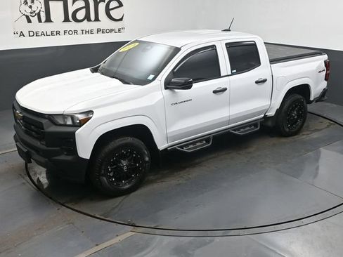 Used 2024 Chevrolet Colorado W/T w/ Safety Package image 43