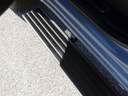 Used 2024 GMC Sierra 2500 AT4 w/ AT4 Preferred Package image 12