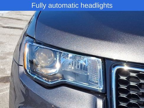 Used 2019 Jeep Grand Cherokee Limited image 10