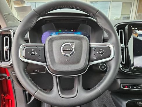 Certified 2024 Volvo XC40 B5 Plus w/ Protection Package Premier AWD/4WD image 24