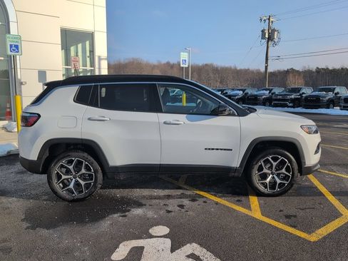 New 2026 Jeep Compass Limited AWD/4WD image 9