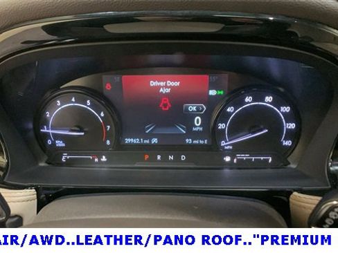 Used 2022 Lincoln Corsair AWD w/ Premium Package image 35