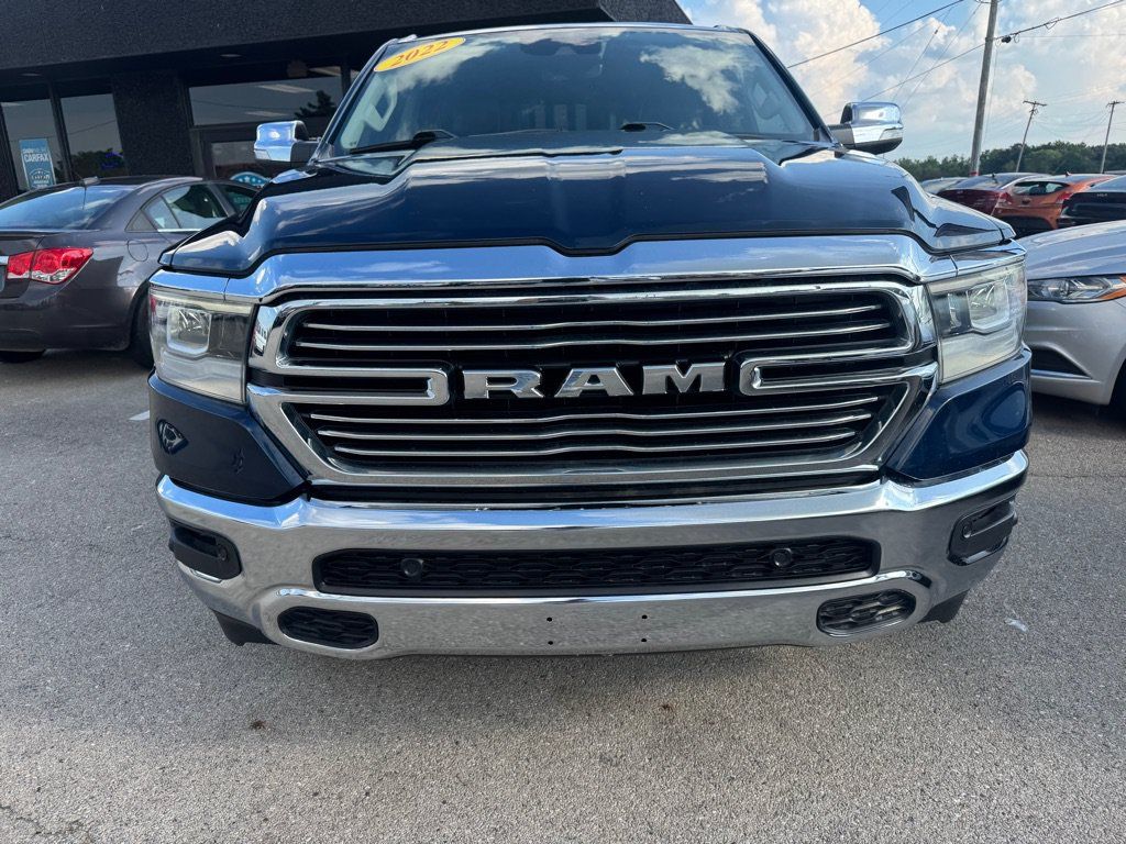 Used 2022 RAM 1500 Laramie AWD/4WD image 3