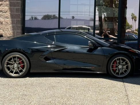 Used 2023 Chevrolet Corvette Stingray Preferred Cpe w/ Z51 Performance Package RWD image 12