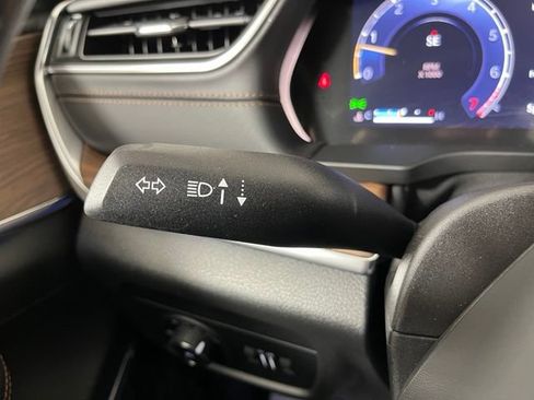 Used 2023 Jeep Grand Cherokee Summit AWD/4WD image 23