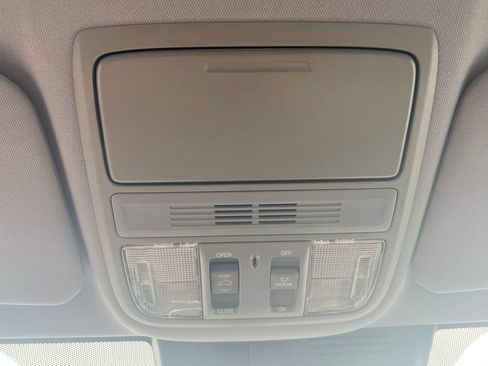 Used 2018 Honda CR-V EX image 31
