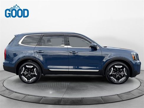 Used 2024 Kia Telluride S w/ S Sunroof Package image 6