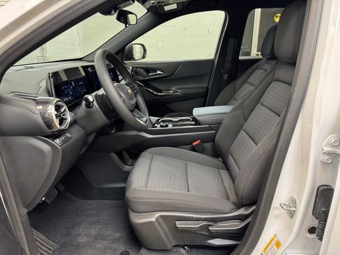 New 2026 Chevrolet Equinox LT image 12