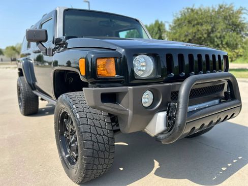 Used 2009 HUMMER H3 AWD/4WD image 3