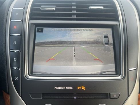 Used 2017 Lincoln MKX Reserve w/ Lincoln MKX Climate Package image 21