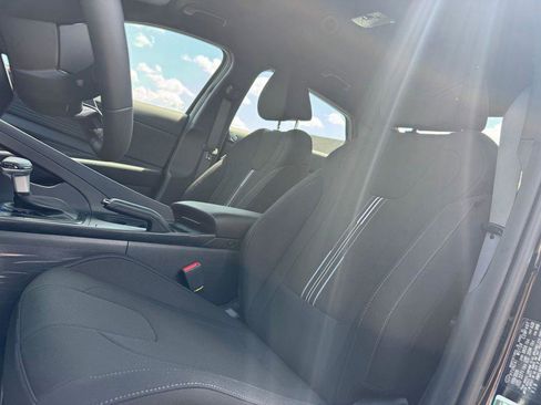 New 2026 Hyundai Elantra Sport FWD image 10
