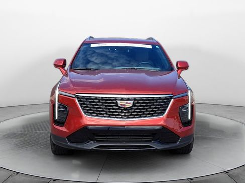 Certified 2025 Cadillac XT4 Premium Luxury w/ Cold Weather Package FWD image 2