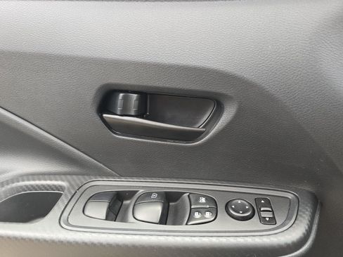 Used 2025 Nissan Versa S w/ Trunk Package FWD image 29