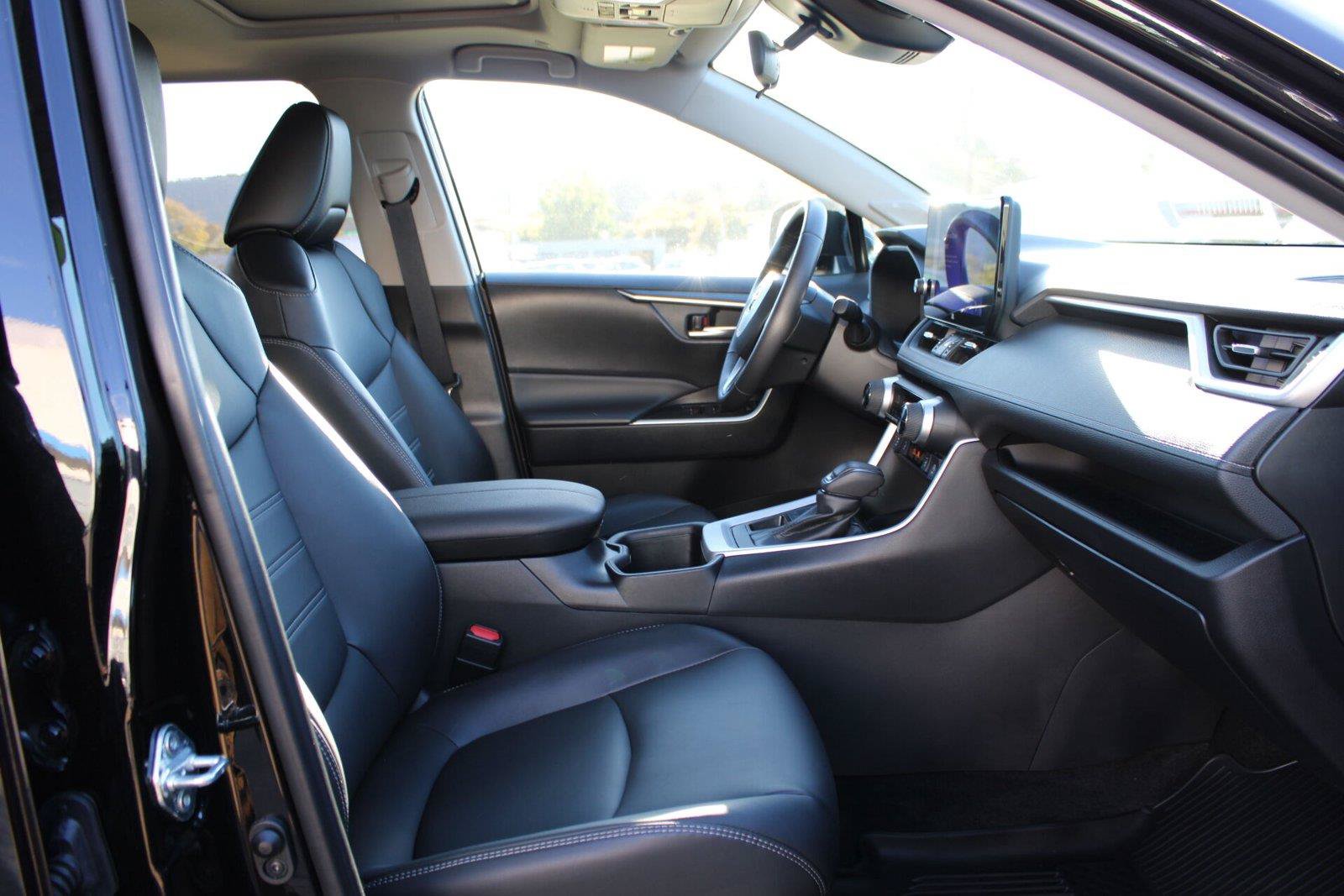 Used 2024 Toyota RAV4 XLE Premium w/ Weather Package AWD/4WD image 10