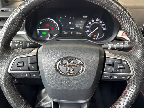 Certified 2024 Toyota Sienna XSE w/ XSE Premium Package AWD/4WD image 25