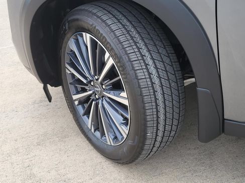 New 2026 Nissan Pathfinder Platinum w/ Accent Package FWD image 9
