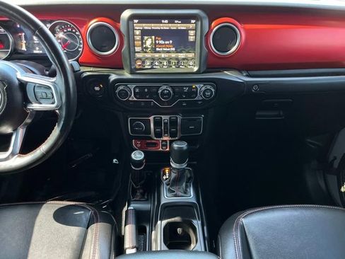 Used 2022 Jeep Gladiator Rubicon w/ LED Lighting Group AWD/4WD image 16
