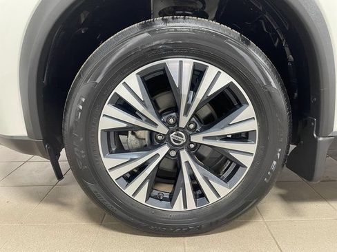 Used 2021 Nissan Rogue SV FWD image 7