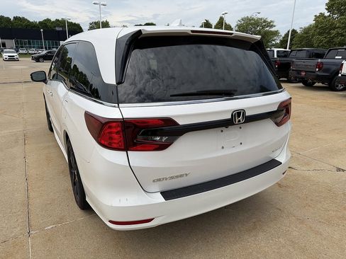 Used 2023 Honda Odyssey Sport image 5