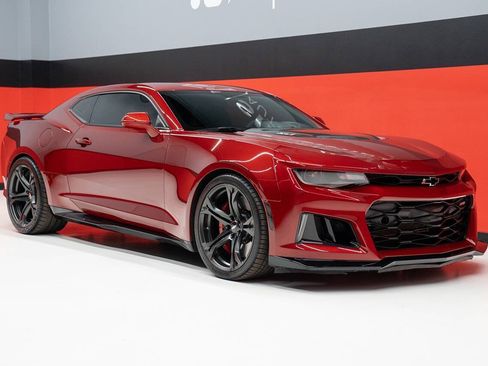 Used 2018 Chevrolet Camaro ZL1 RWD image 58