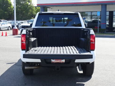 Certified 2024 Toyota Tacoma SR5 w/ SR5 Upgrade Package AWD/4WD image 16