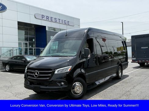 Used 2020 Mercedes-Benz Sprinter 3500 image 1