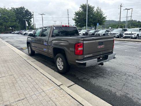 Used 2015 GMC Sierra 1500 SLE w/ SLE Value Package RWD image 5