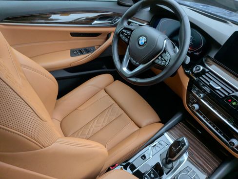 Used 2021 BMW 540i xDrive image 34