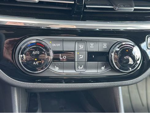 New 2026 Buick Envista Sport Touring image 20