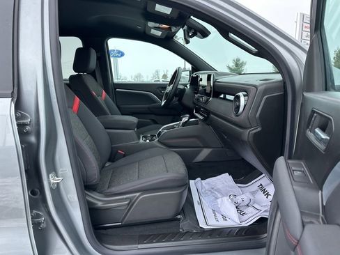 Used 2024 Chevrolet Colorado Z71 w/ Z71 Convenience Package 2 image 23