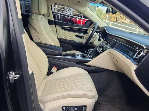 Used 2020 Bentley Flying Spur W12 image 6
