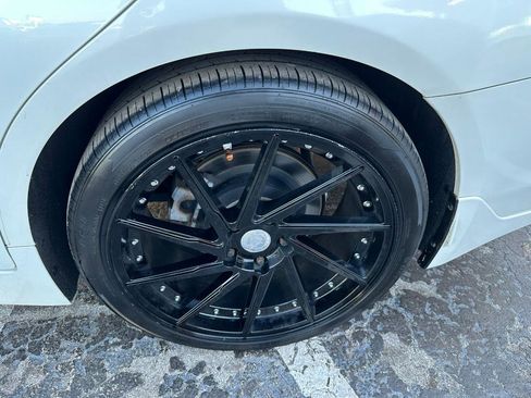 Used 2018 INFINITI Q50 Luxe w/ Essential Package (3.0T Luxe) AWD/4WD image 9