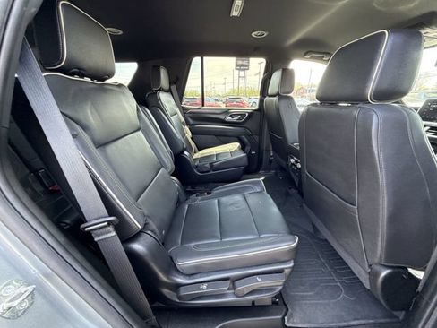 Used 2023 GMC Yukon SLT w/ SLT Luxury Package AWD/4WD image 27
