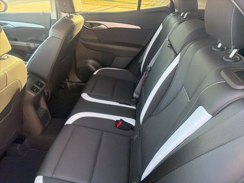 Used 2025 Buick Envision Sport Touring AWD/4WD image 17