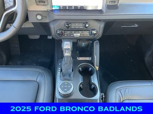 New 2025 Ford Bronco Badlands AWD/4WD image 11