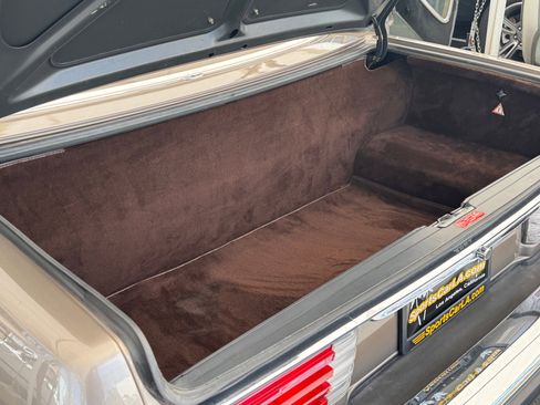 Used 1987 Mercedes-Benz 560 SL image 42