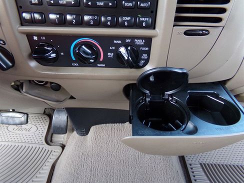 Used 2001 Ford F150 Lariat image 40