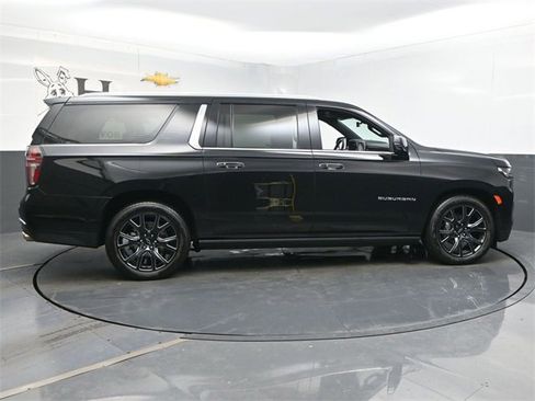 Certified 2023 Chevrolet Suburban High Country image 39